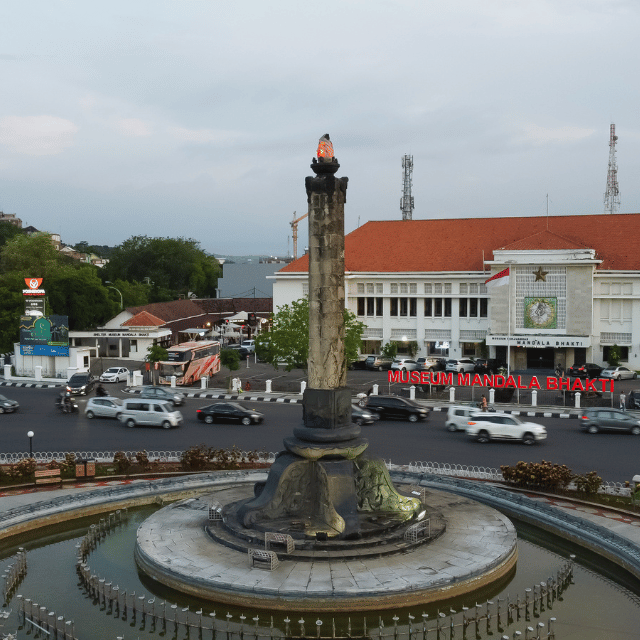 Sewa Mobil Semarang